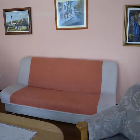 One-bedroom In Heviz/balaton 18967 アパート